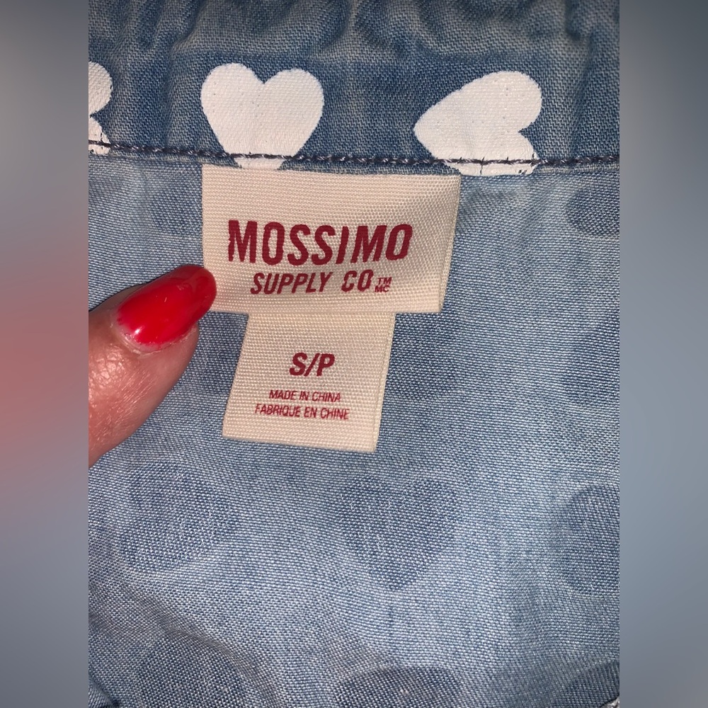 Mossimo Supply Co. Blue and White Heart Dip-Dye Ombré Cotton Button-Down Shirt - Picture 7 of 7